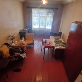In Baku 65.0 m² apartment is for sale - Image 4