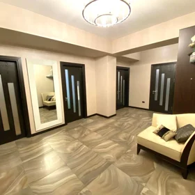In Baku 147.0 m² apartment is for sale - Image 4