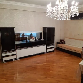 In Baku 111.0 m² apartment is for rent - Image 3