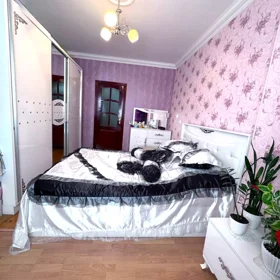 In Baku 70.0 m² apartment is for sale - Image 4