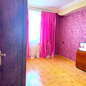 In Baku 70.0 m² apartment is for sale - Image 6