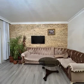 In Baku 105.0 m² apartment is for sale - Image 5