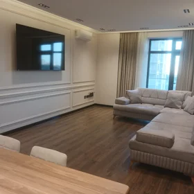 In Baku 110.0 m² apartment is for rent - Image 5