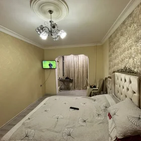 In Baku 102.0 m² apartment is for sale - Image 8
