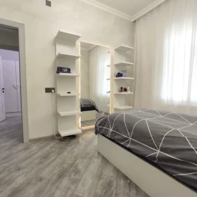 In Baku 160.0 m² house with 4.0 rooms is for sale - Image 10