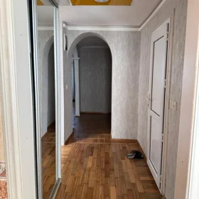 In Baku 70.0 m² apartment is for rent - Image 8