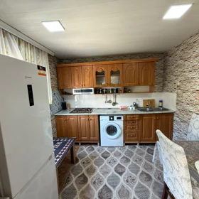 In Baku 120.0 m² house with 3.0 rooms is for rent - Image 10