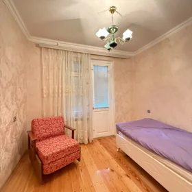 In Baku 90.0 m² apartment is for rent - Image 9