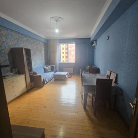 In Baku 72.0 m² apartment is for sale - Image 4
