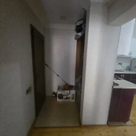 In Baku 72.0 m² apartment is for sale - Image 10