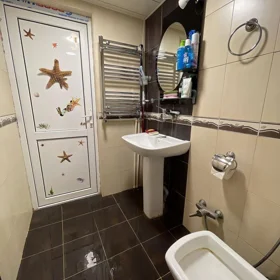 In Baku 65.0 m² apartment is for rent - Image 2