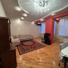 In Baku 100.0 m² apartment is for sale - Image 2