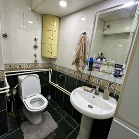 In Baku 100.0 m² apartment is for sale - Image 4