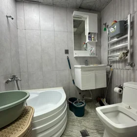 In Baku 62.0 m² apartment is for sale - Image 8