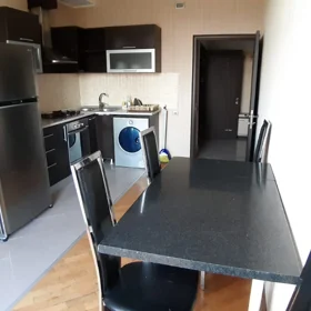 In Baku 80.0 m² apartment is for rent - Image 9