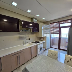 In Baku 140.0 m² apartment is for rent - Image 10