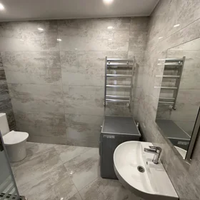 In Baku 80.0 m² apartment is for rent - Image 2