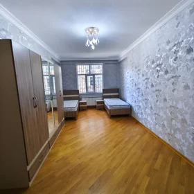 In Baku 132.0 m² apartment is for sale - Image 7