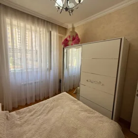 In Khirdalan 63.0 m² apartment is for sale - Image 10