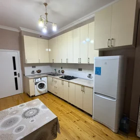 In Baku 90.0 m² apartment is for rent - Image 6