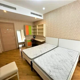 In Baku 140.0 m² apartment is for rent - Image 2