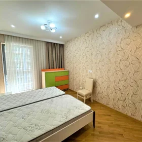 In Baku 140.0 m² apartment is for rent - Image 10