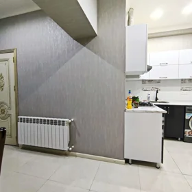 In Baku 70.0 m² apartment is for rent - Image 9