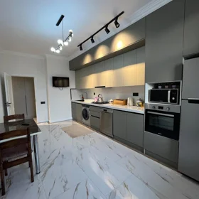 In Baku 91.0 m² apartment is for rent - Image 9