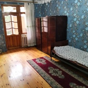 In Baku 80.0 m² apartment is for rent - Image 3