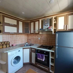 In Baku 65.0 m² apartment is for rent - Image 2