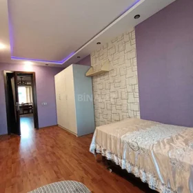 In Baku 65.0 m² apartment is for rent - Image 9