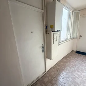 In Baku 85.0 m² apartment is for sale - Image 2