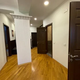 In Baku 130.0 m² apartment is for rent - Image 9
