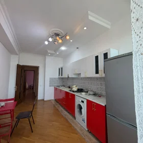 In Baku 135.0 m² apartment is for sale - Image 2