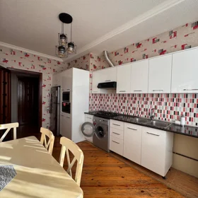 In Baku 86.0 m² apartment is for rent - Image 8