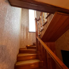 In nan 200.0 m² house with 5.0 rooms is for sale - Image 10