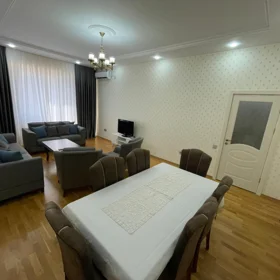 In Səbail rayonu 75.0 m² apartment is for rent - Image 2