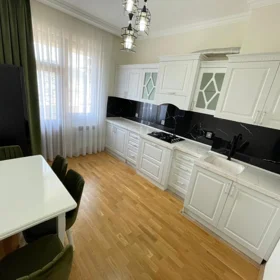 In Səbail rayonu 75.0 m² apartment is for rent - Image 5