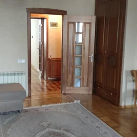 In Baku 70.0 m² apartment is for rent - Image 4