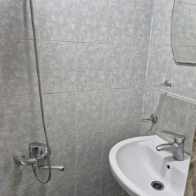 In Baku 85.0 m² apartment is for rent - Image 5
