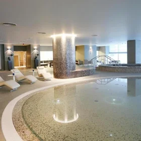 In Baku 212.0 m² apartment is for rent - Image 3