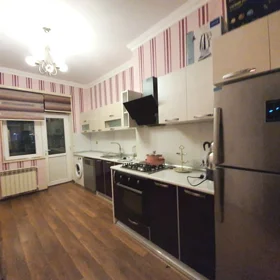 In Baku 170.0 m² apartment is for rent - Image 2