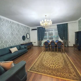 In Baku 170.0 m² apartment is for rent - Image 5