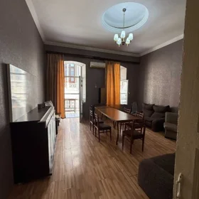 In Səbail rayonu 60.0 m² apartment is for sale - Image 2