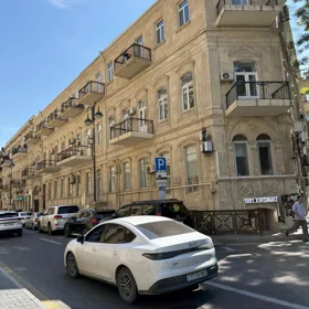 In Səbail rayonu 60.0 m² apartment is for sale - Image 4