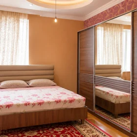 In Xətai rayonu 135.0 m² apartment is for sale - Image 3