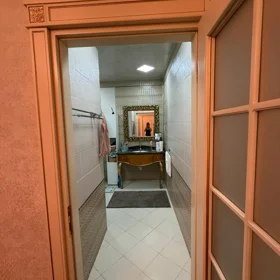 In Baku 155.0 m² apartment is for rent - Image 5
