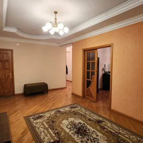 In Baku 212.0 m² apartment is for sale - Image 8