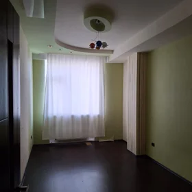 In Baku 160.0 m² apartment is for sale - Image 6