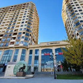 In Baku 140.0 m² apartment is for sale - Image 2